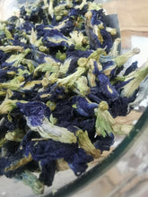 Load image into Gallery viewer, Butterfly Pea Flower Tea lovers
